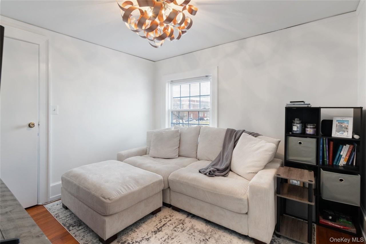 38 Forest Ave - Photo 7 of 14