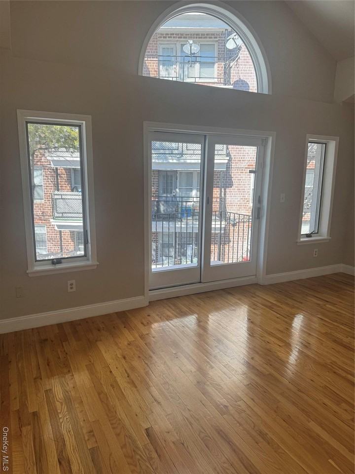 3177 Wissman Ave Unit 2 - Photo 7 of 7