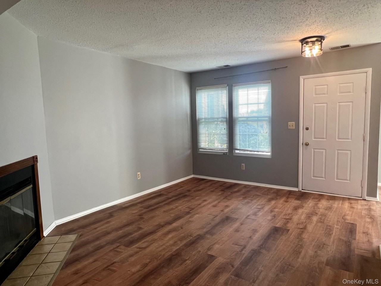 3917 Whispering Hls - Photo 7 of 29