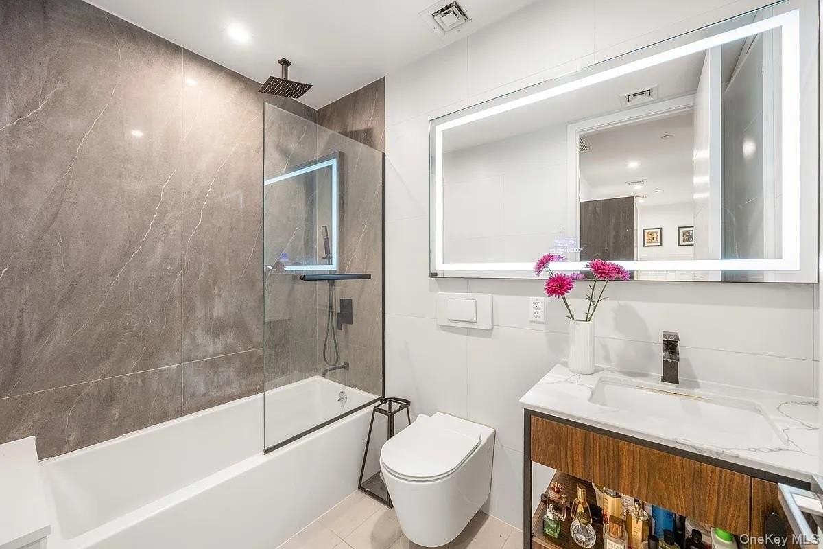 1110 Madison St Apt 3b - Photo 5 of 11