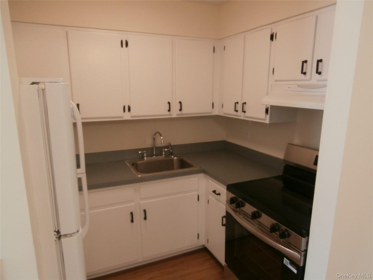 1000 9th St - Photo 5 of 15