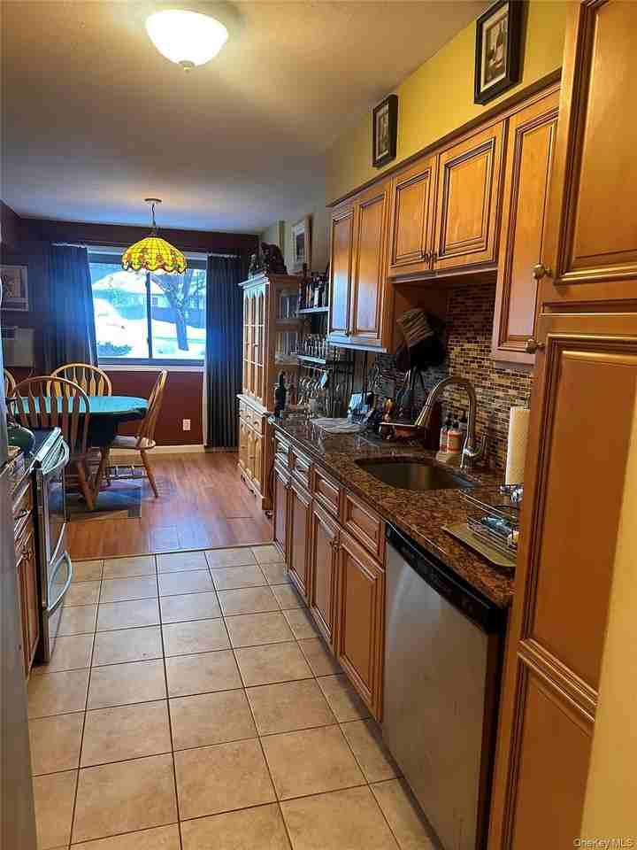 10 Oakwood Ter #50 - Photo 7 of 14