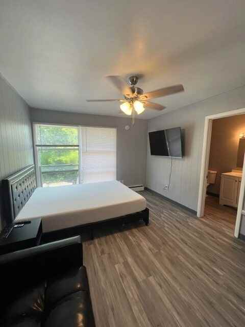 401 Smith StreetB4 #B4 - Photo 2 of 13