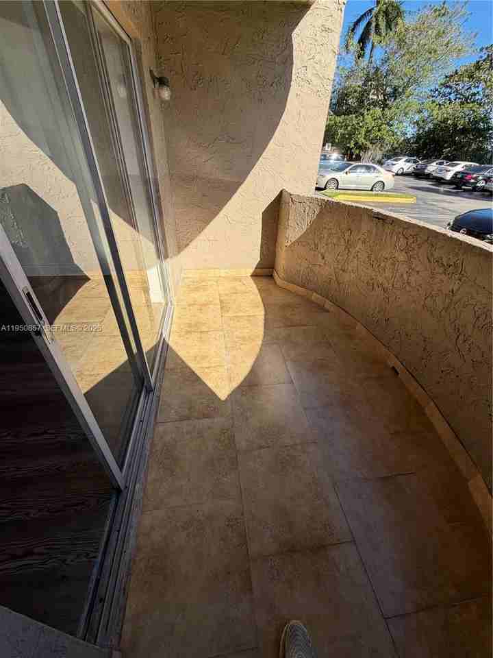 Nw 7th St #111 - Photo 4 of 8