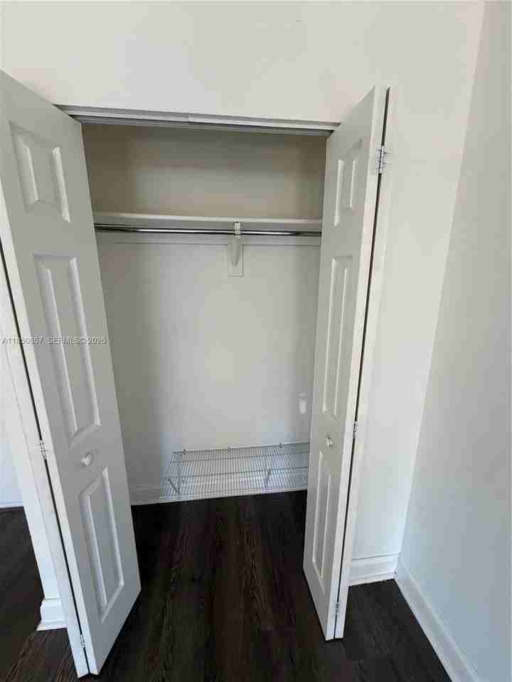 Nw 7th St #111 - Photo 5 of 8