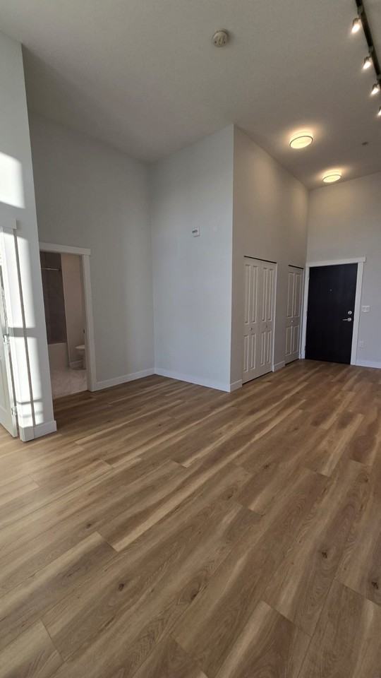 8150 207 Street - Photo 4 of 47