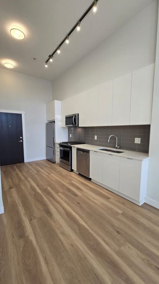 8150 207 Street - Photo 3 of 47