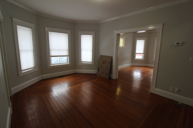 62 Elm St - Photo 2 of 8