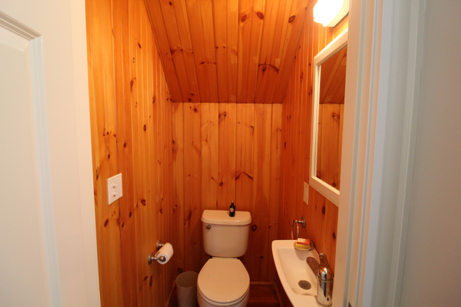 62 Elm St - Photo 6 of 8