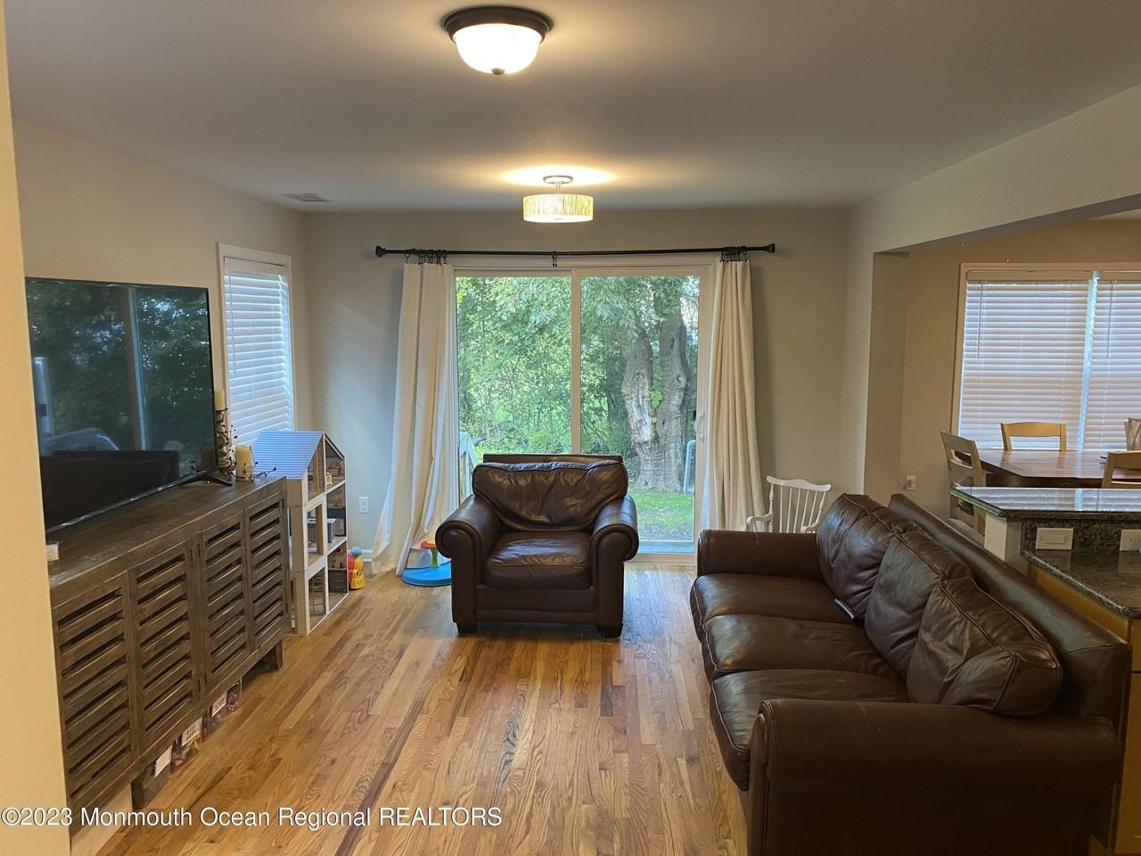 59 Court St Unit 2 - Photo 3 of 8