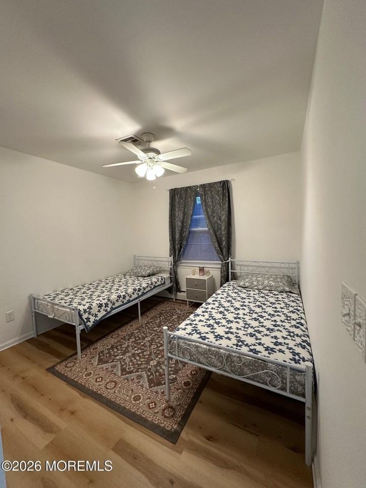 61 E 5th St - Photo 4 of 16