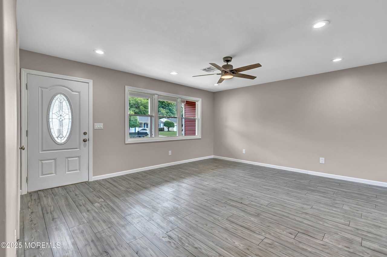 44 Chancellor Ct - Photo 6 of 29