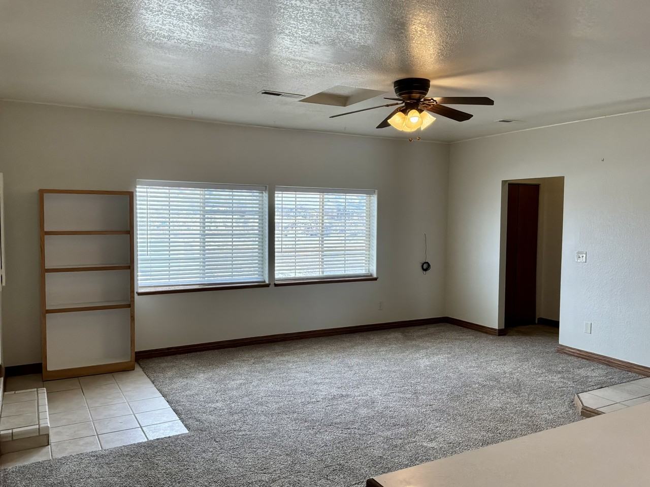 395 Blakeland Dr - Photo 7 of 48