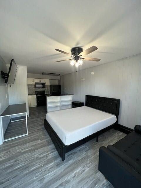 401 Smith StreetB5 #B5 - Photo 3 of 12