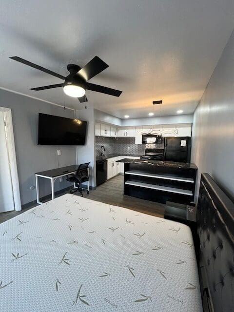 401 Smith StreetC3 #C3 - Photo 4 of 12