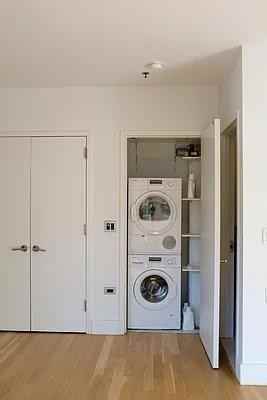 154 Attorney St - Photo 5 of 6