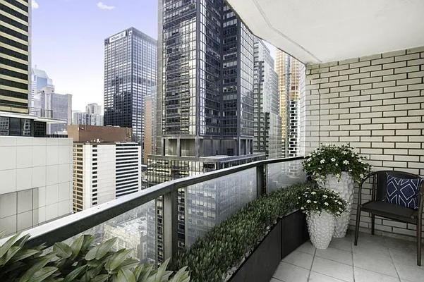 159 W 53rd St - Photo 5 of 10