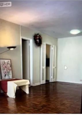 77 W 55th St - Photo 2 of 5