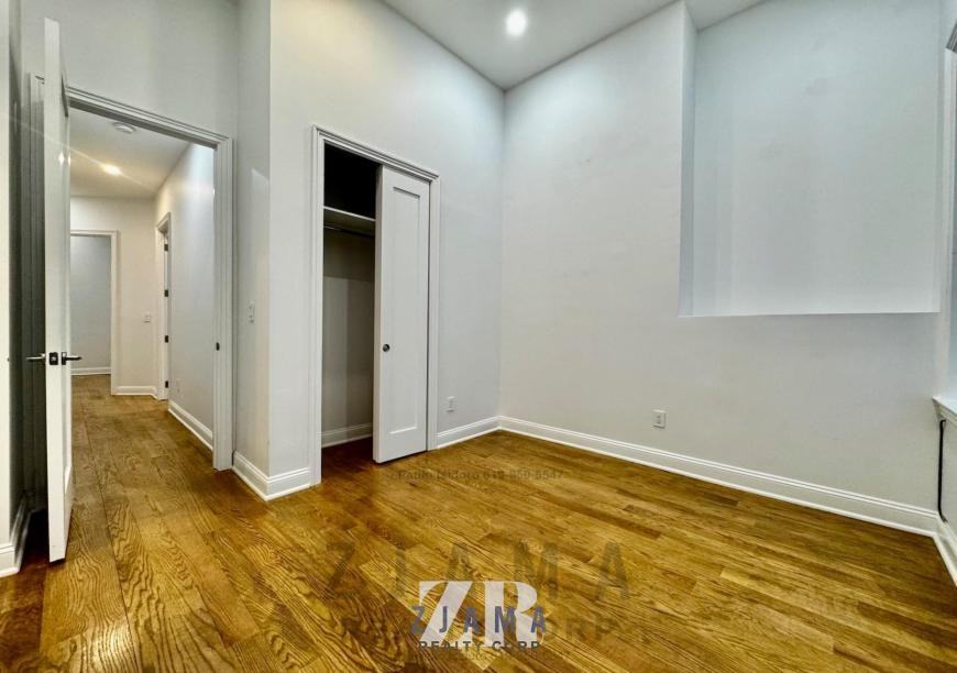 404 Linden St - Photo 3 of 10