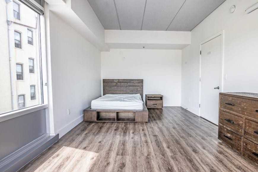 2415 Arthur Ave - Photo 7 of 10