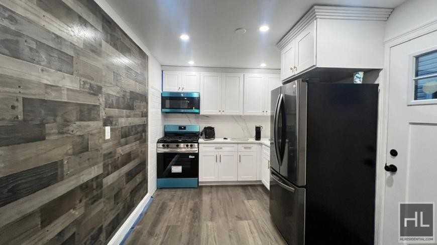 14963 256th St - Photo 2 of 10