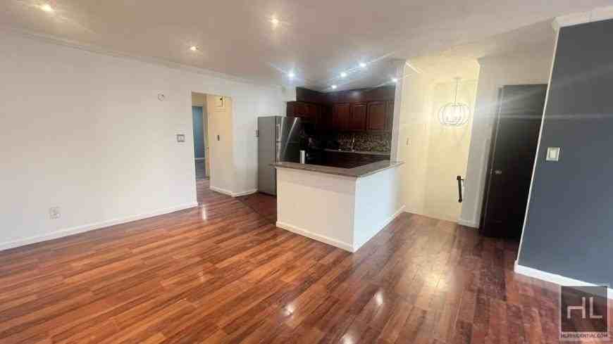 10563 Flatlands 4th St - Photo 4 of 10