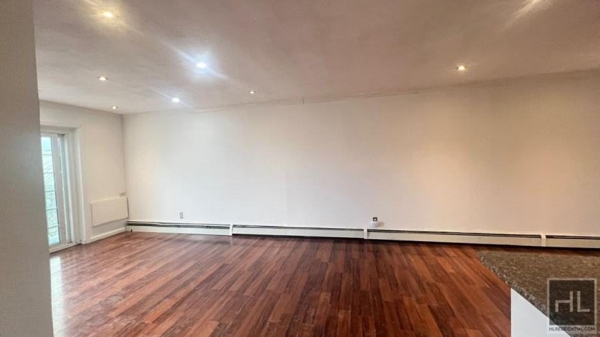 10563 Flatlands 4th St - Photo 6 of 10