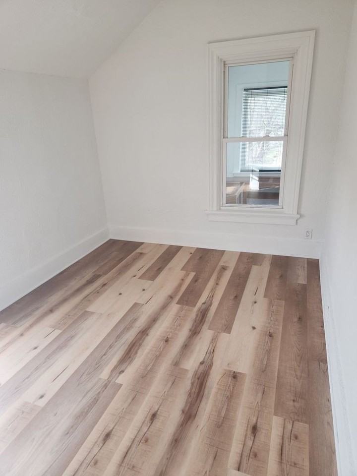 264 N Jackson St Apt 2 - Photo 3 of 34