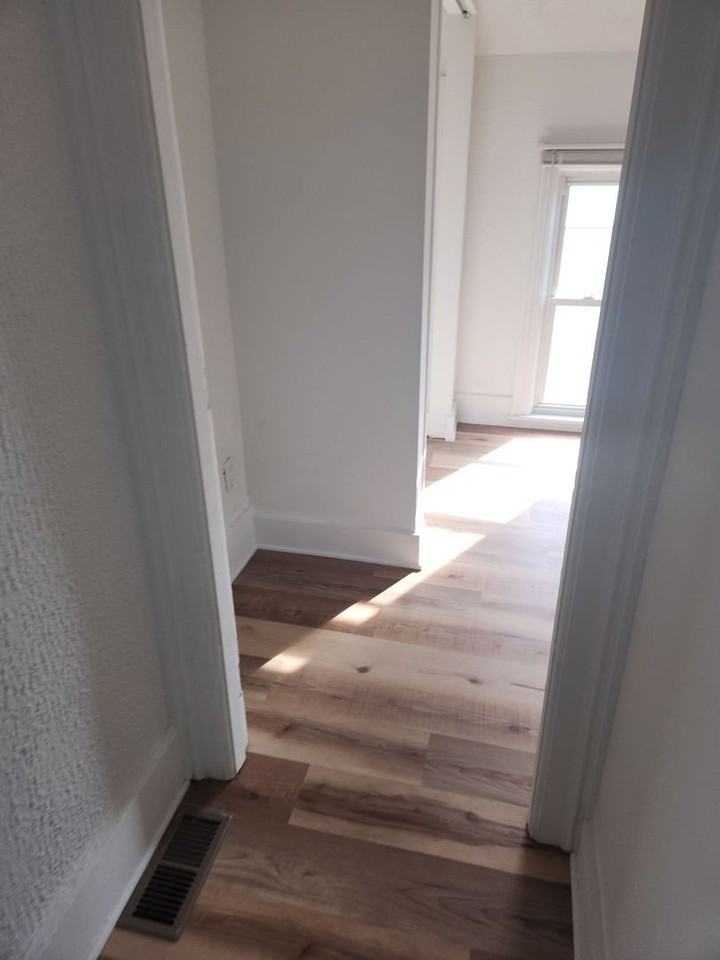 264 N Jackson St Apt 2 - Photo 6 of 34