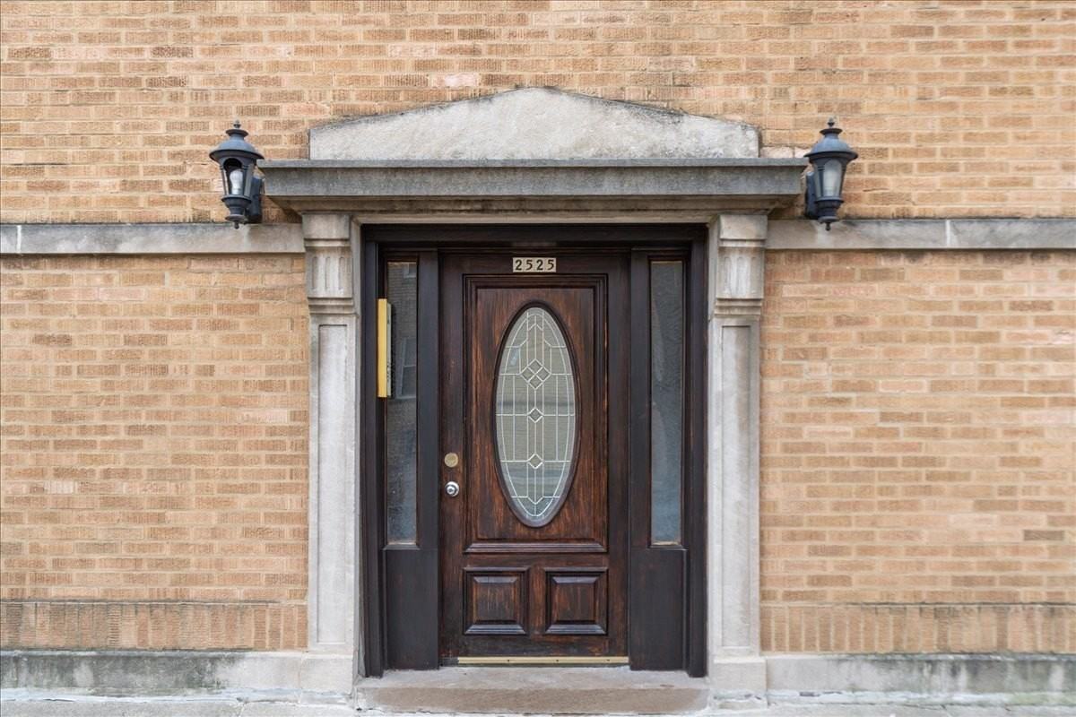 2525 W Ardmore Ave Apt 1w - Photo 2 of 16