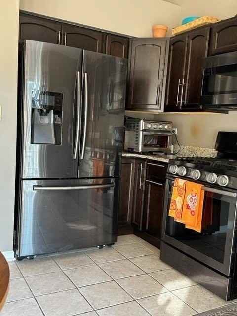 777 Stonewall Ct - Photo 3 of 8