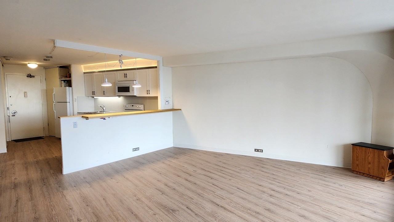 300 N State St Apt 3128 - Photo 5 of 23