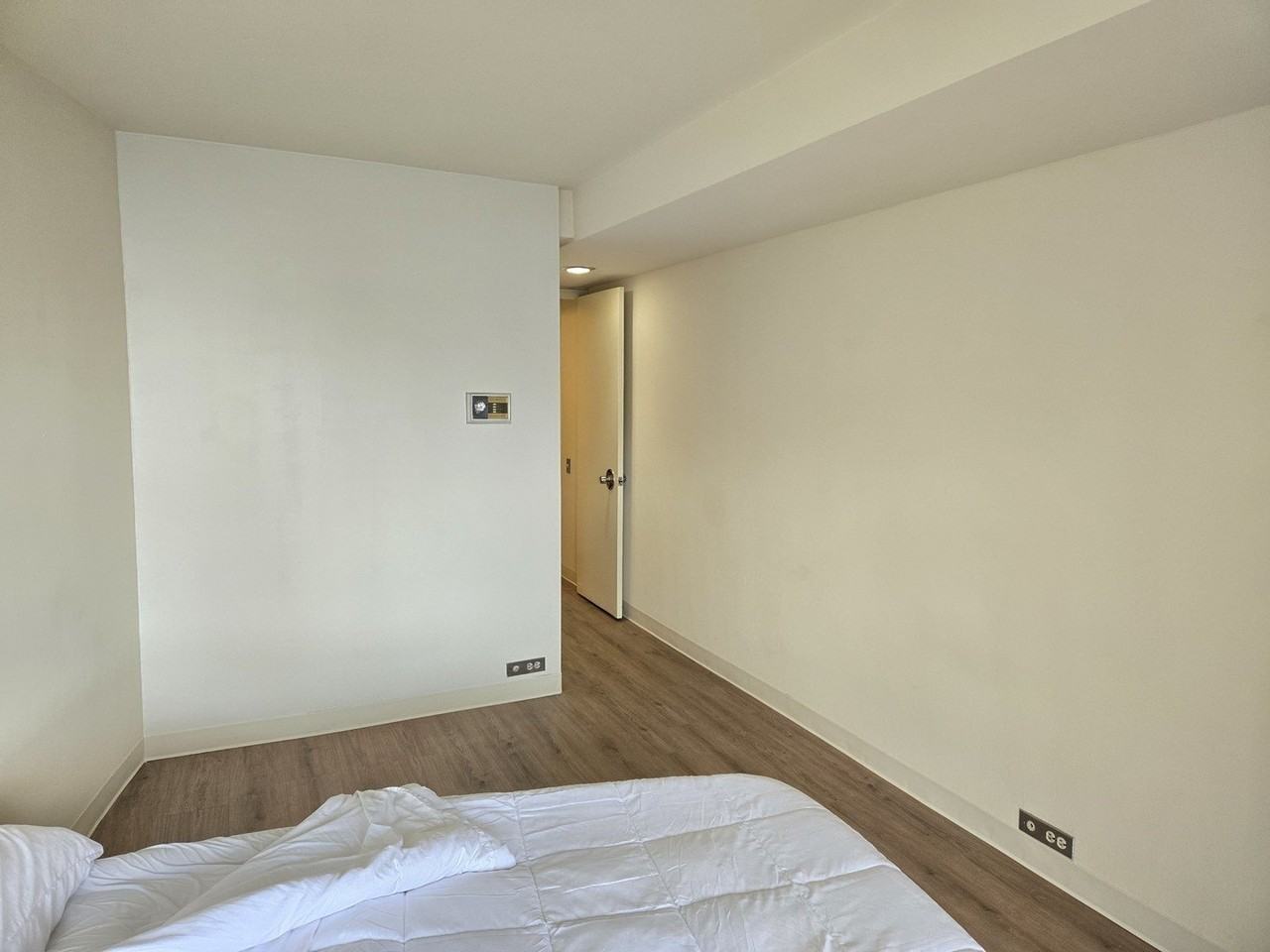 300 N State St Apt 3128 - Photo 6 of 23