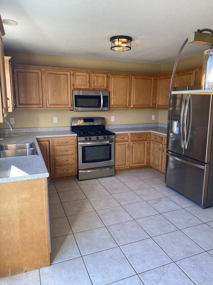 1835 Marina Dr - Photo 7 of 22