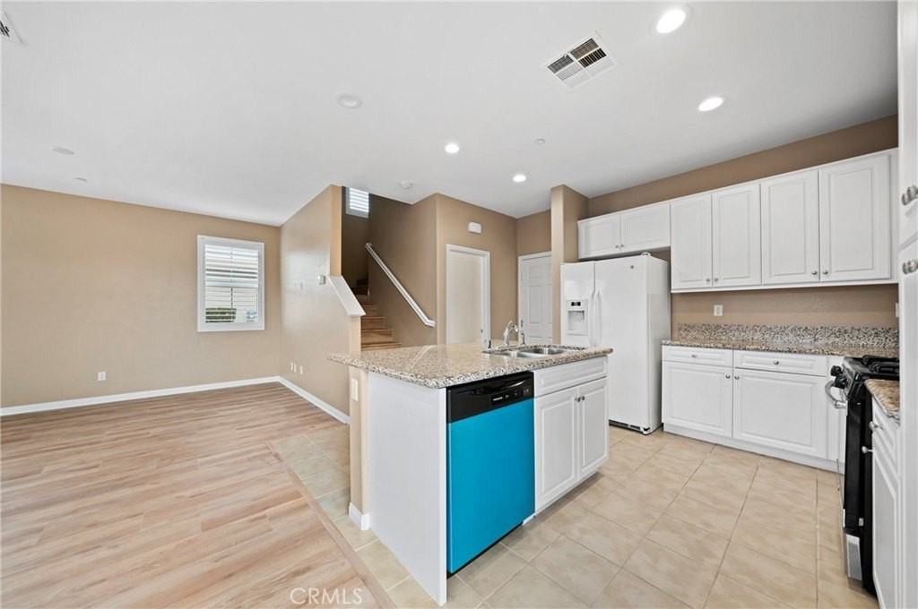 2897 Pecan Ct - Photo 7 of 33