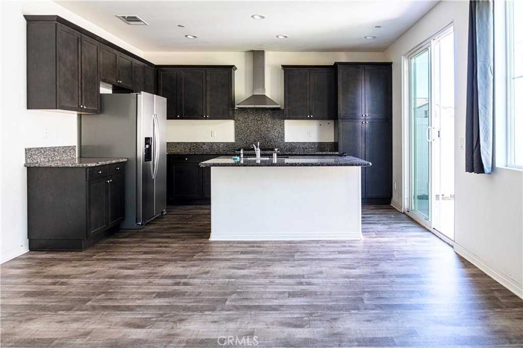 16458 Globetrotter St - Photo 5 of 17