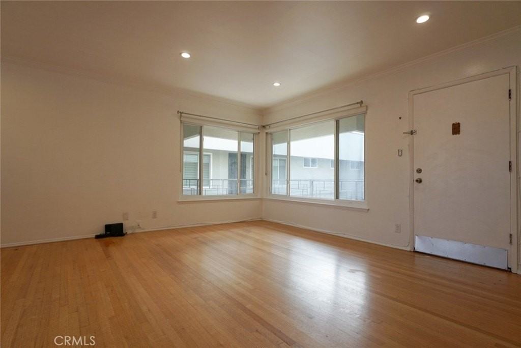 2105 E Ocean Blvd #19 - Photo 7 of 26