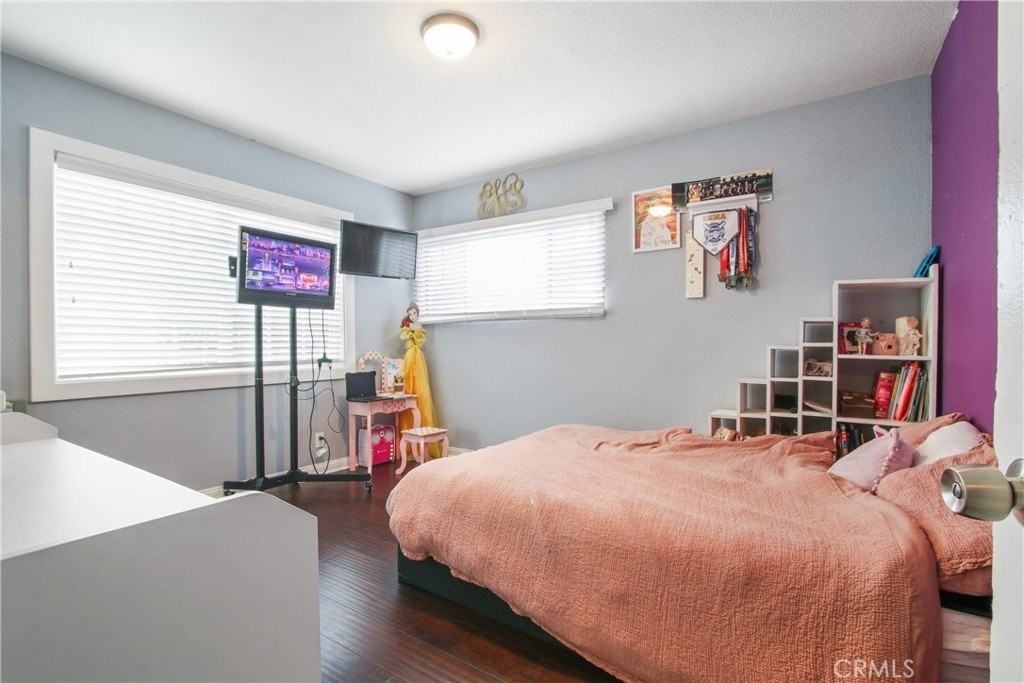 11612 Virginia Ave - Photo 7 of 14