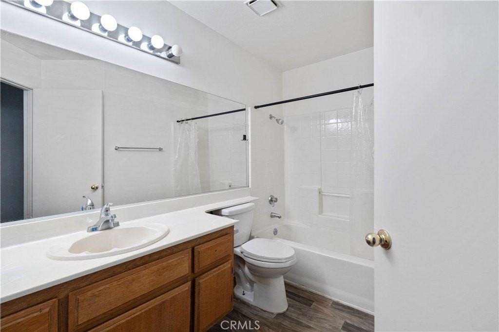 15589 Cheyenne St - Photo 7 of 13