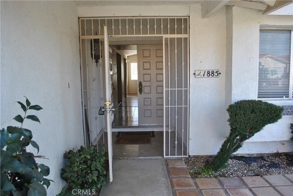 1885 Silver Oak Way - Photo 3 of 41