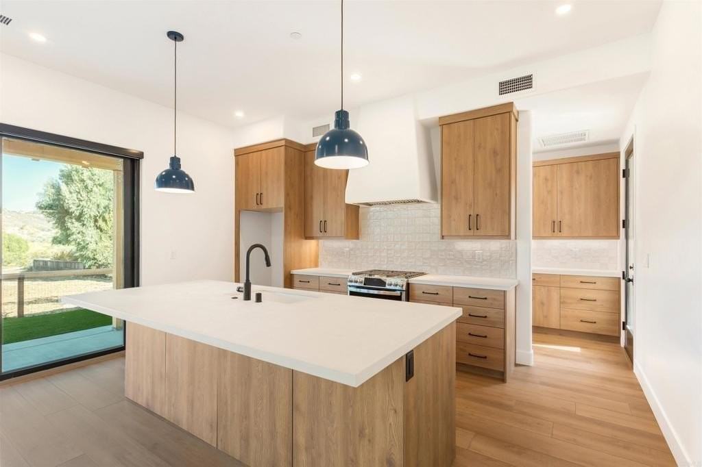 3002 Palm Vista Ct - Photo 6 of 35