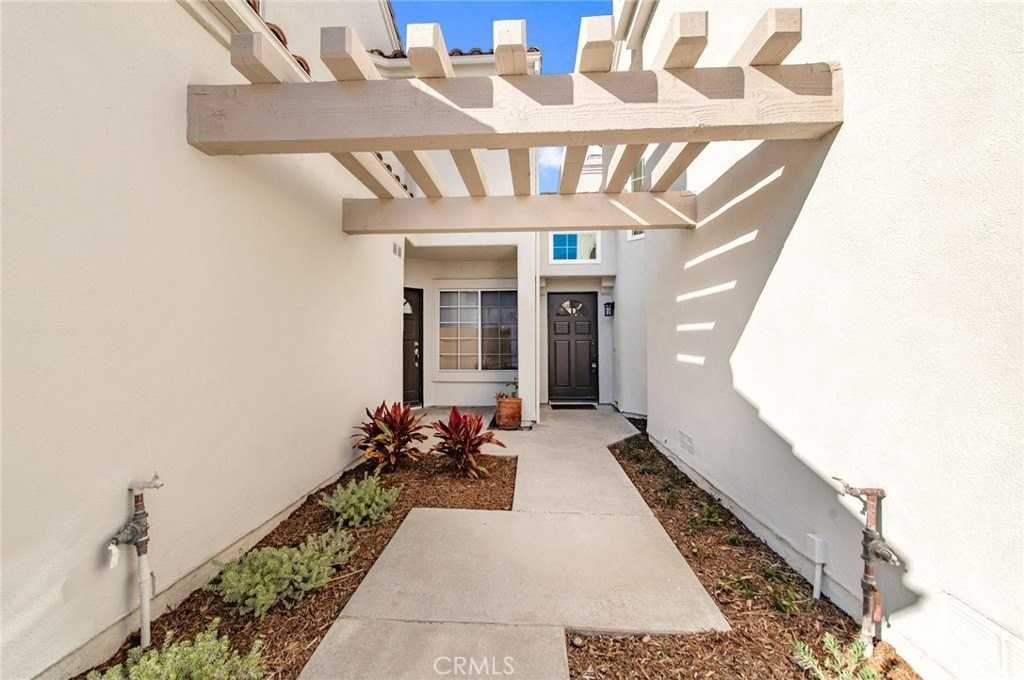 72 Almador - Photo 3 of 26