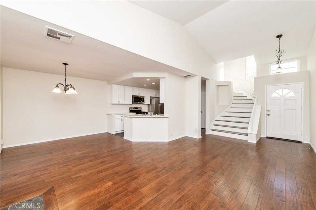 72 Almador - Photo 6 of 26