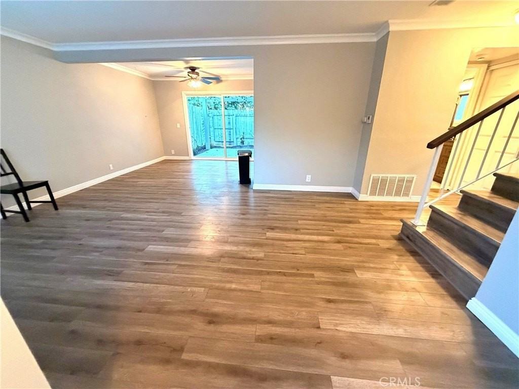 22954 Moonstone Ln - Photo 3 of 17