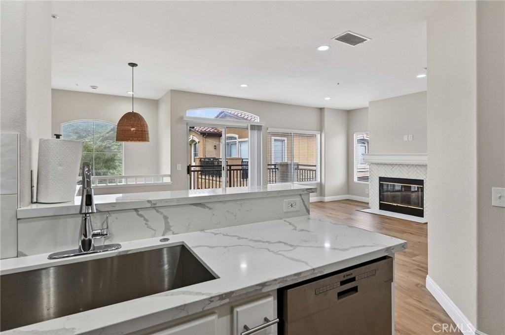 89 Vellisimo Dr - Photo 2 of 30