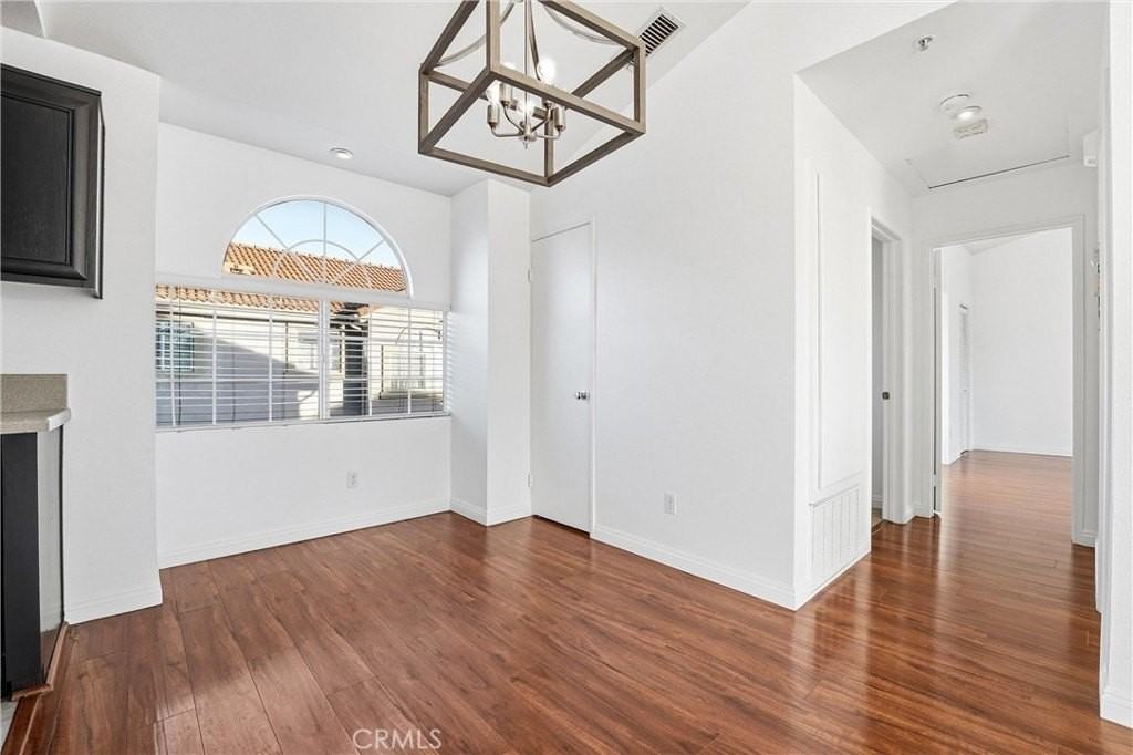 1513 E Spruce St #C - Photo 4 of 20