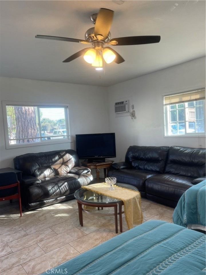 620 N Janss Way - Photo 4 of 11