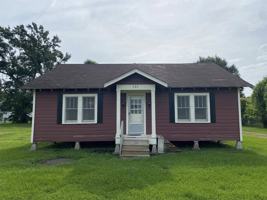 featured image of 131 Castille St #1