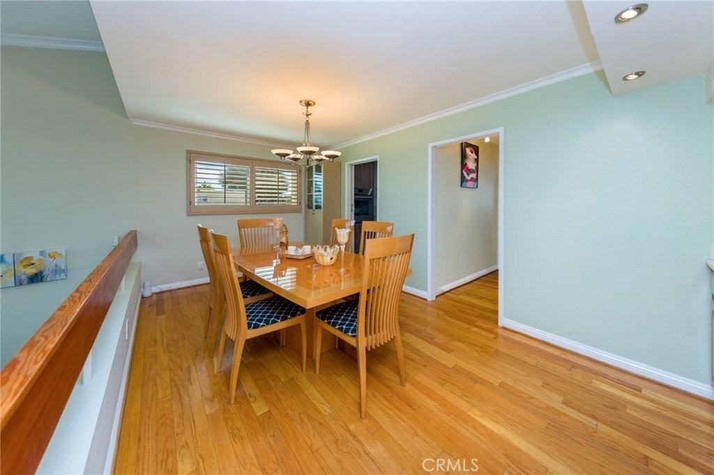 15137 Magnolia Blvd #A - Photo 5 of 28