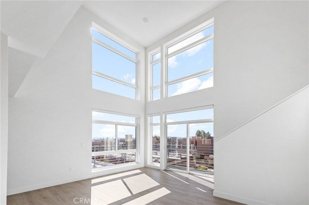 168 S Monterey St #518 - Photo 5 of 44